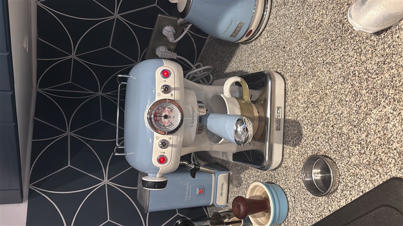 5BF68CCA DE3F 4B6B 8B9F 2464A99521EE